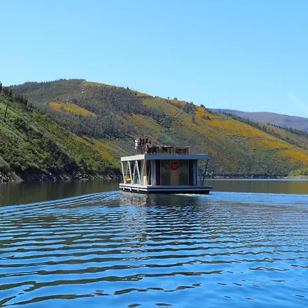 Floating Botel Alvaro